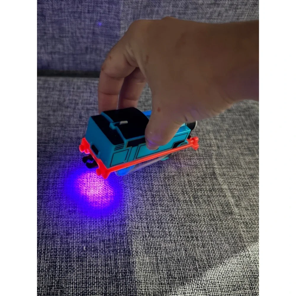 Thomas & Friends TrackMaster Hyper Glow Thomas Motorized Train Mattel